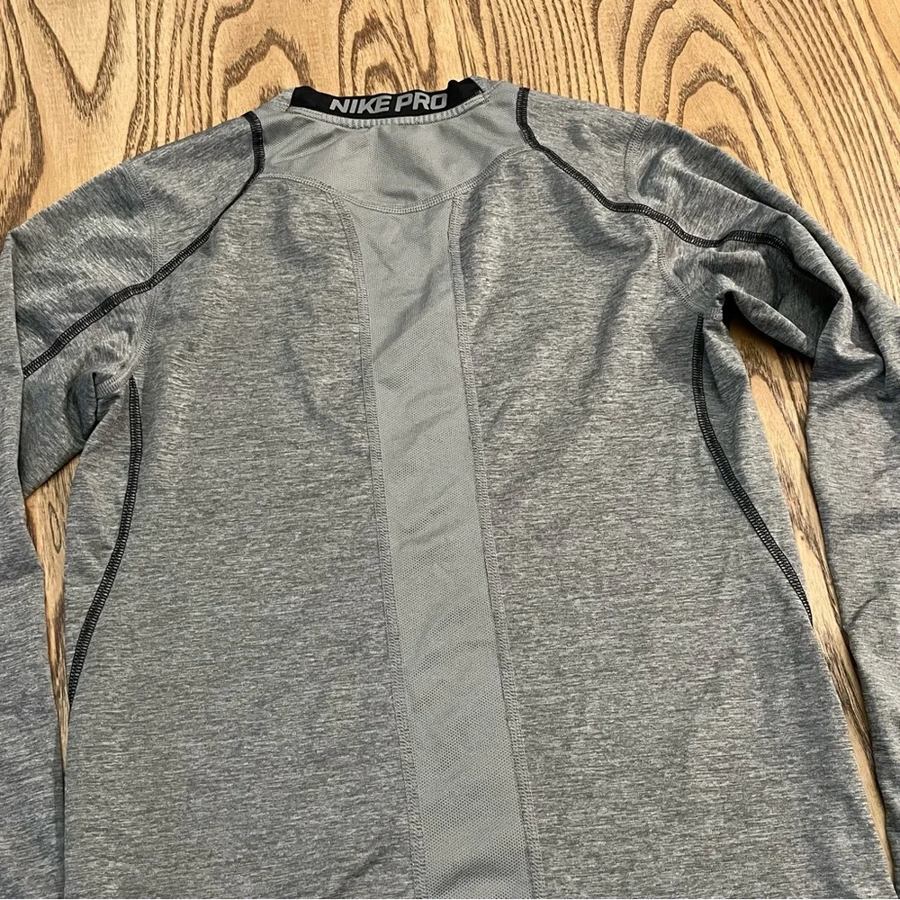 Nike Pro Dri-Fit Fitted Gray Long Sleeve Sports‎ Shirt
